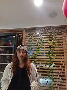 ValerieWoodsl online show from 06/20/26, 07:02
