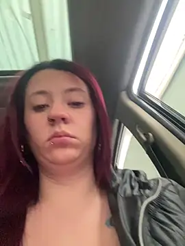 Snapshot of vitoria_bell chatting on 04/09/26, 12:33 vitoria bell online show from 04/09/26, 12:33