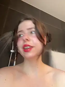 leiawifey online show from 04/07/26, 02:41