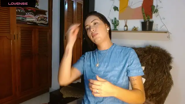 ivanna dl online show from 05/23/26, 01:04