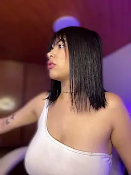 Violetaa pink18 online show from 04/13/26, 01:59