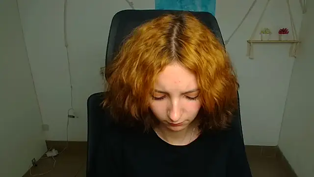 Butterfly Milly online show from 06/17/26, 11:42