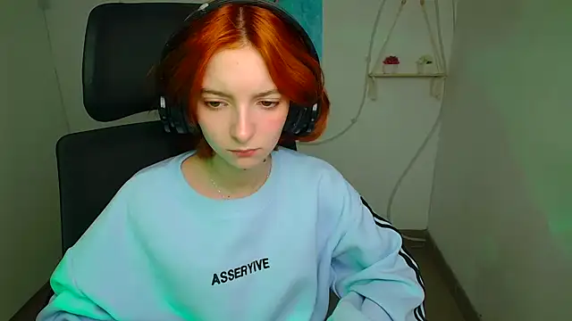 Butterfly Milly online show from 03/30/26, 11:22