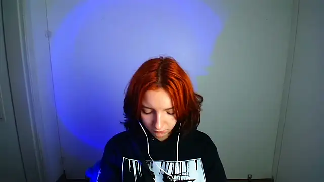 Butterfly Milly online show from 05/14/26, 01:19