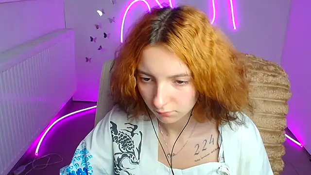 Snapshot of Butterfly_Milly chatting on 06/27/26, 11:38 Butterfly Milly online show from 06/27/26, 11:38