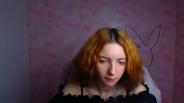 Snapshot of Butterfly_Milly chatting on 06/30/26, 05:51 Butterfly Milly online show from 06/30/26, 05:51