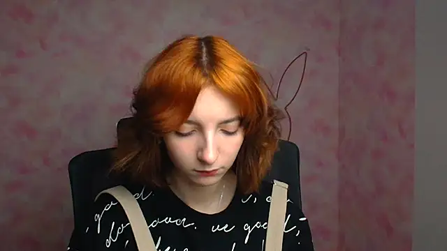 Butterfly Milly online show from 04/14/26, 11:37