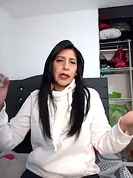 SamanthaRosse01  online show from 04/08/26, 04:19