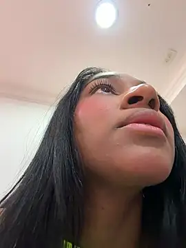 Snapshot of Angelicamayson chatting on 07/03/26, 11:06 Angelicamayson online show from 07/03/26, 11:06