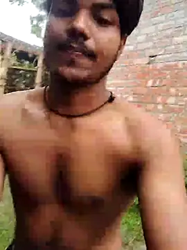 Snapshot of luck00y chatting on 07/12/26, 01:28 luck00y online show from 07/12/26, 01:28