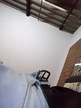 lat99005 online show from 03/25/26, 03:00