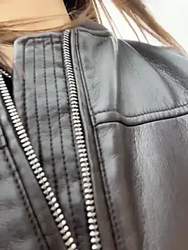 AnitaFly online show from 04/23/26, 10:44