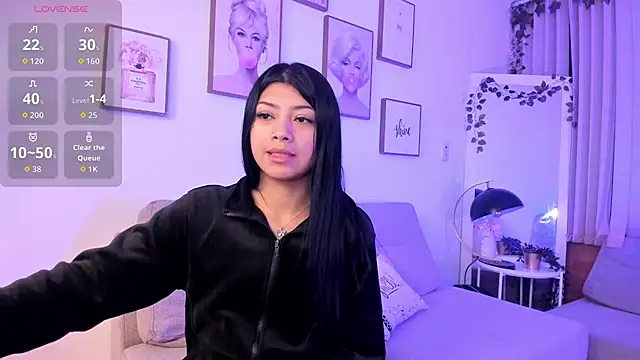 emilydolly  online show from 04/30/26, 10:33