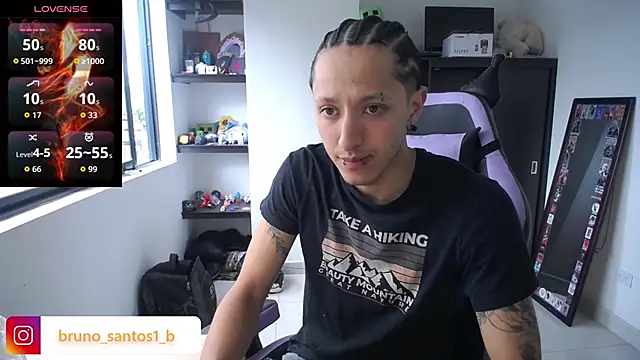 Snapshot of Bruno_santos1 chatting on 05/17/26, 01:22 Bruno santos1 online show from 05/17/26, 01:22