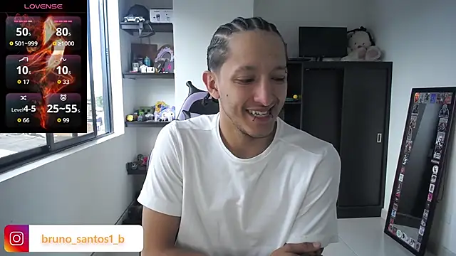 Snapshot of Bruno_santos1 chatting on 05/20/26, 01:08 Bruno santos1 online show from 05/20/26, 01:08