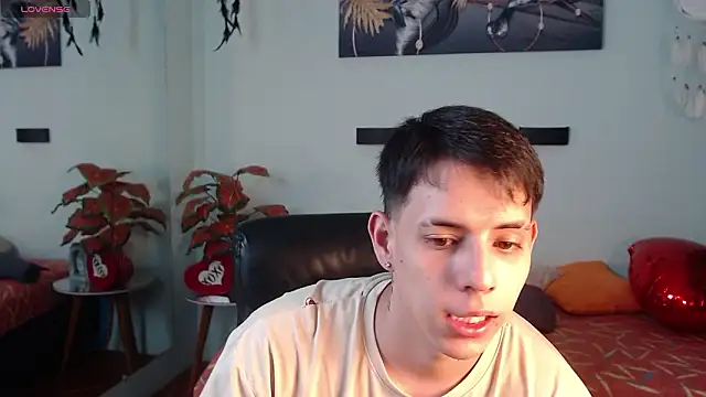 Snapshot of RoaSexi25 chatting on 03/28/26, 03:29 RoaSexi25 online show from 03/28/26, 03:29