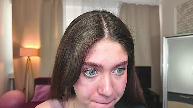 SunnyBloss online show from 04/08/26, 01:23