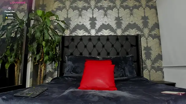 Pamela di angelo online show from 04/17/26, 09:39