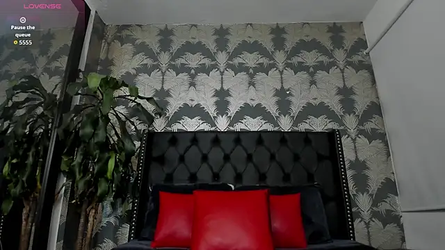 Pamela di angelo online show from 04/25/26, 10:29