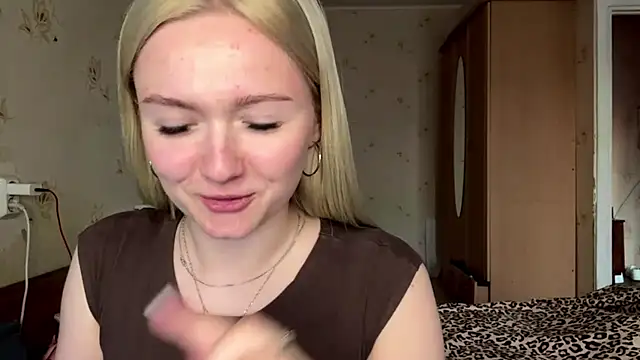 Sophia Blonde online show from 04/14/26, 02:55