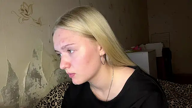 Sophia Blonde online show from 04/15/26, 03:38