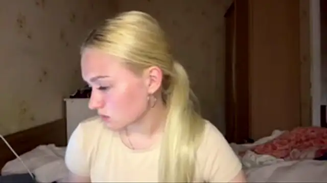 Sophia Blonde online show from 05/19/26, 03:41