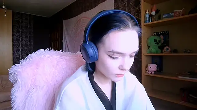 baby onface online show from 05/14/26, 08:33