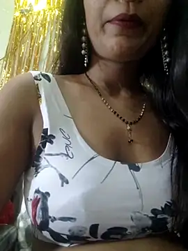 Snapshot of khushi_ji00 chatting on 06/30/26, 05:18 khushi ji00 online show from 06/30/26, 05:18