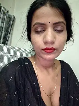 Snapshot of khushi_ji00 chatting on 07/15/26, 09:33 khushi ji00 online show from 07/15/26, 09:33