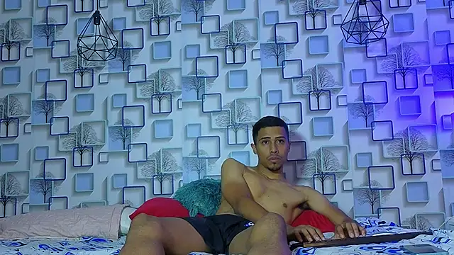 Charlies Fox online show from 04/08/26, 07:26