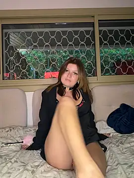 Snapshot of oce_xxx chatting on 05/06/26, 06:12 oce xxx online show from 05/06/26, 06:12