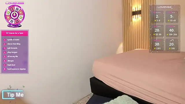 Snapshot of IslaScott chatting on 04/14/26, 07:41 IslaScott online show from 04/14/26, 07:41