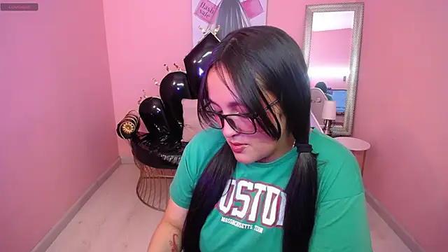 Snapshot of Celesstee_xx chatting on 04/14/26, 02:00 Celesstee xx online show from 04/14/26, 02:00