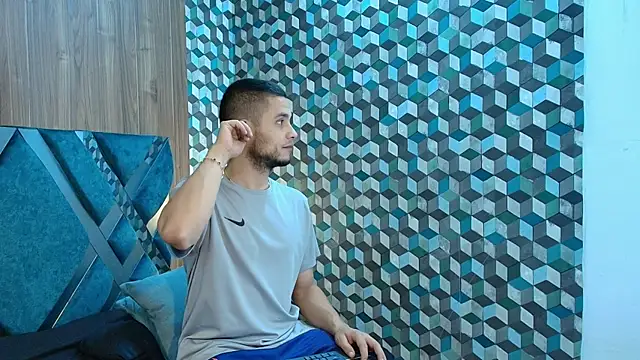 Snapshot of Joaho_Fernandez chatting on 07/18/26, 09:45 Joaho Fernandez online show from 07/18/26, 09:45