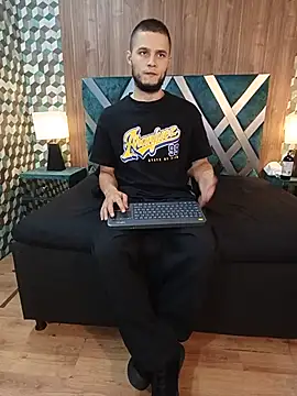 Snapshot of Joaho_Fernandez chatting on 07/04/26, 11:20 Joaho Fernandez online show from 07/04/26, 11:20