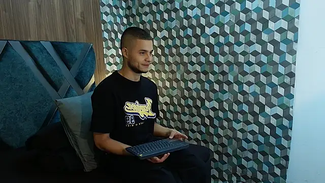 Snapshot of Joaho_Fernandez chatting on 05/19/26, 01:56 Joaho Fernandez online show from 05/19/26, 01:56