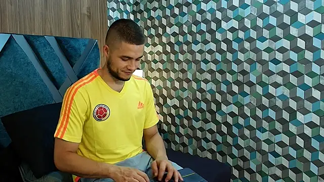 Snapshot of Joaho_Fernandez chatting on 06/14/26, 02:24 Joaho Fernandez online show from 06/14/26, 02:24