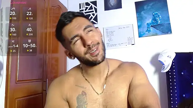 Snapshot of romanpearce_ chatting on 06/12/26, 04:49 romanpearce online show from 06/12/26, 04:49