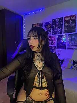 Snapshot of Hinataaa_ chatting on 06/10/26, 04:35 Hinataaa online show from 06/10/26, 04:35