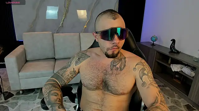 NICK OWEEN26 online show from 04/10/26, 07:32