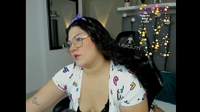 madison abril online show from 04/10/26, 02:51