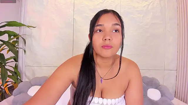 MiaDancen online show from 04/14/26, 08:03