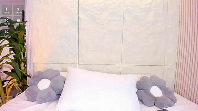 MiaDancen online show from 04/11/26, 08:12