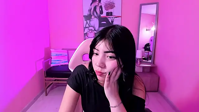 Snapshot of Soffi_x_x_ chatting on 05/09/26, 08:12 Soffi x x online show from 05/09/26, 08:12