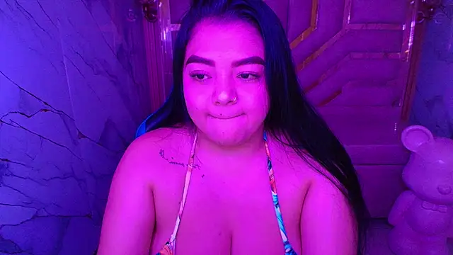 luna  r  online show from 04/23/26, 03:24