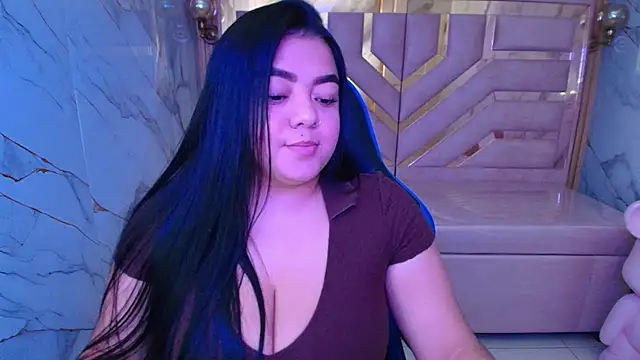 luna  r  online show from 04/22/26, 03:13