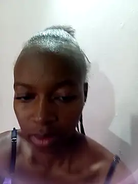 Snapshot of SexyPetite_22 chatting on 04/17/26, 05:49 SexyPetite 22 online show from 04/17/26, 05:49