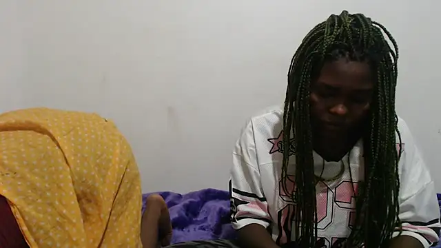 Snapshot of SexyPetite_22 chatting on 04/09/26, 11:00 SexyPetite 22 online show from 04/09/26, 11:00