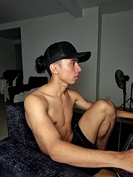 Snapshot of Stiven_yb chatting on 03/26/26, 01:26 Stiven yb online show from 03/26/26, 01:26