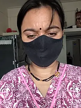 HeartlessGirl online show from 06/02/26, 04:01